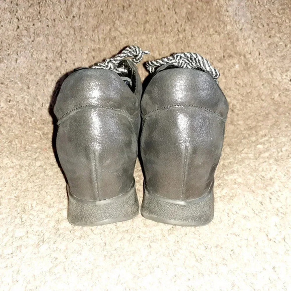 LA PINTA-Black Nubuck/Shimmery Leather-Sneakers - Picture 5 of 7